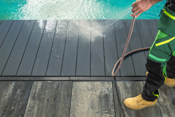 Why Choose Our Certified Pressure Washing Experts for Your Project Needs in Geneva, FL?